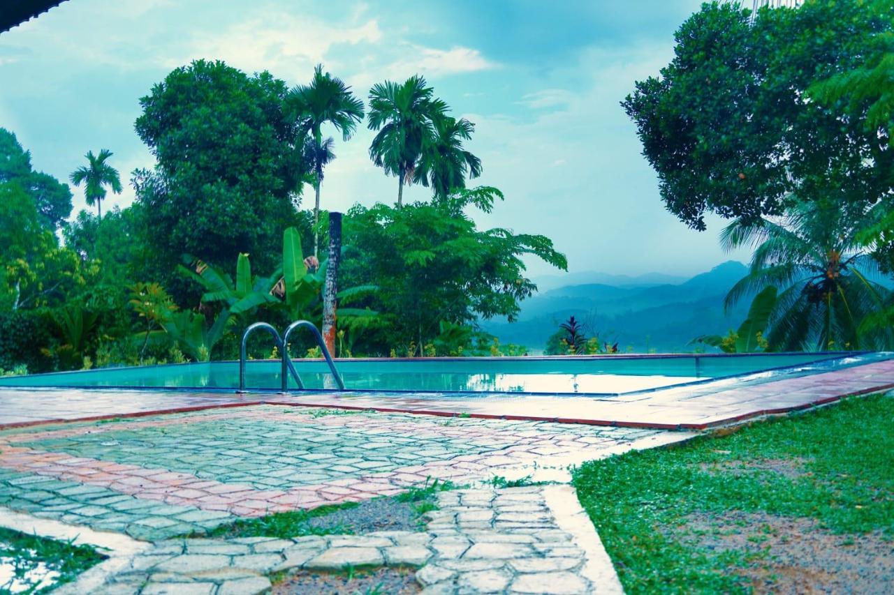 Discovery Resort Ratnapura Kültér fotó